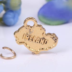 Pendentif carte de l'Irlande, en or jaune massif, poinçon britannique, complet avec lien de fixation
