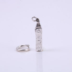 Iconic London Big Ben Charm, Traditional Charm, Made from Solid 925 Grade Sterling Silver, Complete with Attachment Link
