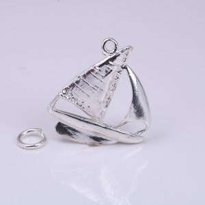 Segelboot Charm, Traditioneller Charm, aus massivem 925 Sterling Silber, Komplett mit Befestigungsglied