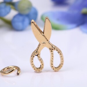 Scissor Charm, Traditional Charm, Made from Solid Cast Yellow Gold, British Hallmarked