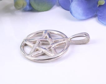 PE000262 スターリングシルバーペンダント 925 五芒星 ゴシック