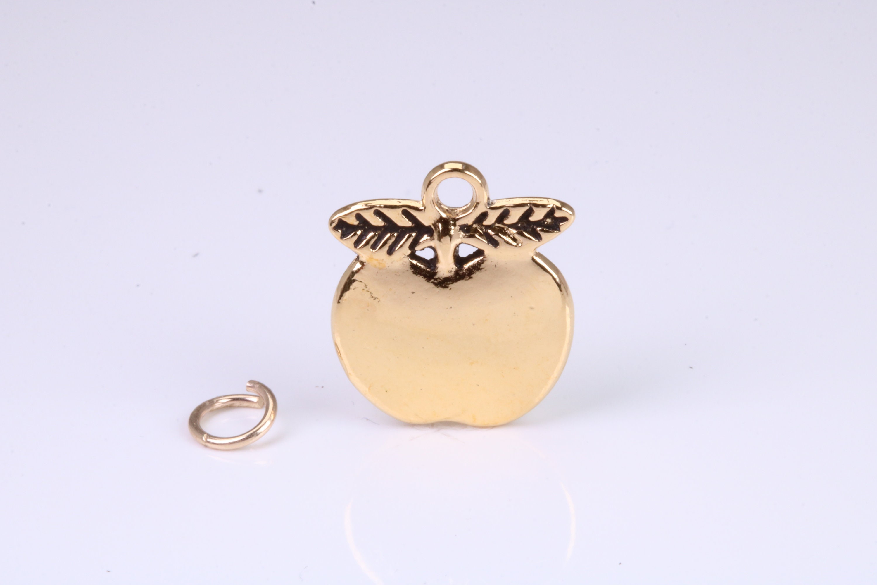 PANDORA シルバー　ブレスレット　チャーム　6個付　馬　りんご　プレゼント PANDORA シルバー ブレスレット チャーム 6個付 馬 りんご プレゼント