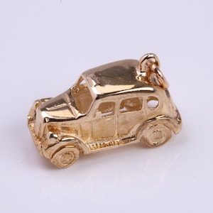 Iconic London Cab Charm, Made From Solid 9ct Yellow Gold, British Hallmarked and Complete With Attachment Link