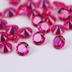 Round cut AAA Grade Ruby Red Cubic Zirconia, Top Colour and Luster, Choice of Sizes, Calibrated Sizing, Multi Packs