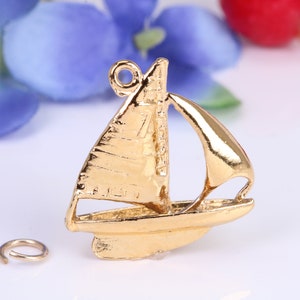 Segelboot Anhänger, Traditioneller Anhänger aus massivem Gelbgold, Britisches Kennzeichen