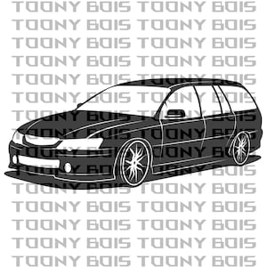 Könnte beinhalten: Eine schwarze Silhouette eines Kombis, von der Seite betrachtet. Das Auto hat eine abgerundete Front und eine große Heckscheibe. Das Auto befindet sich vor einem weißen Hintergrund.