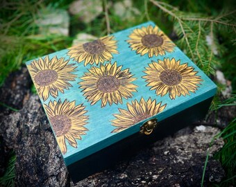 Sunflower patterned wooden box, Pirography and mixet tehniques Jewelry Box, engraved box, Original hippie and boho art patterns