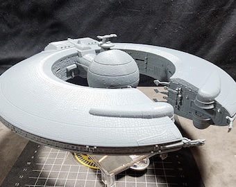 Star Wars Armada Lucrehulk MK1 class Battle Cruiser