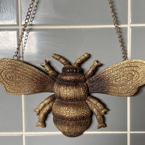 Latex mould for making this Lovely Bumblebee Wall plaque