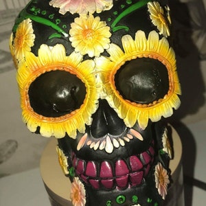 Latex mould for making this Sunflower embossed skull