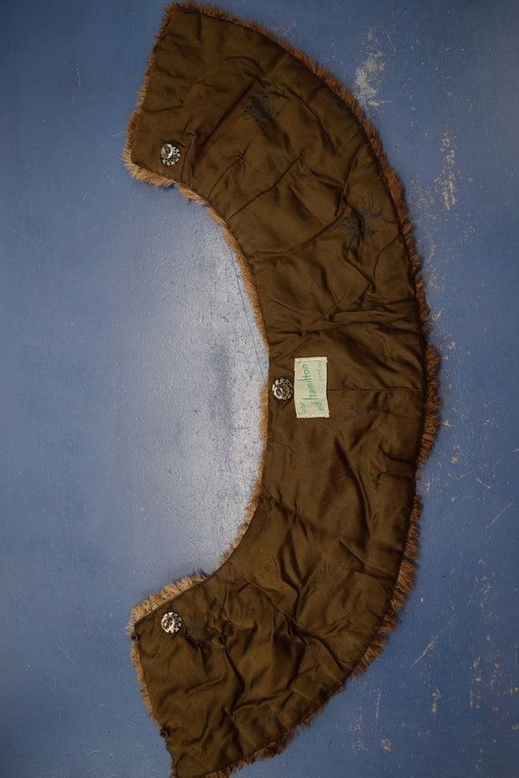 fur collar, soft brown by Ed Hamilton FURS - image 4