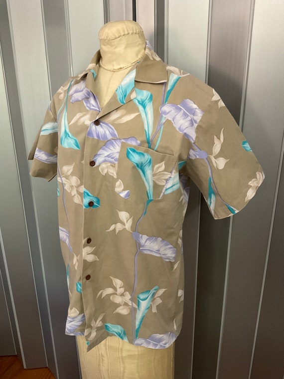 Waikiki Holiday Tropical shirt medium.