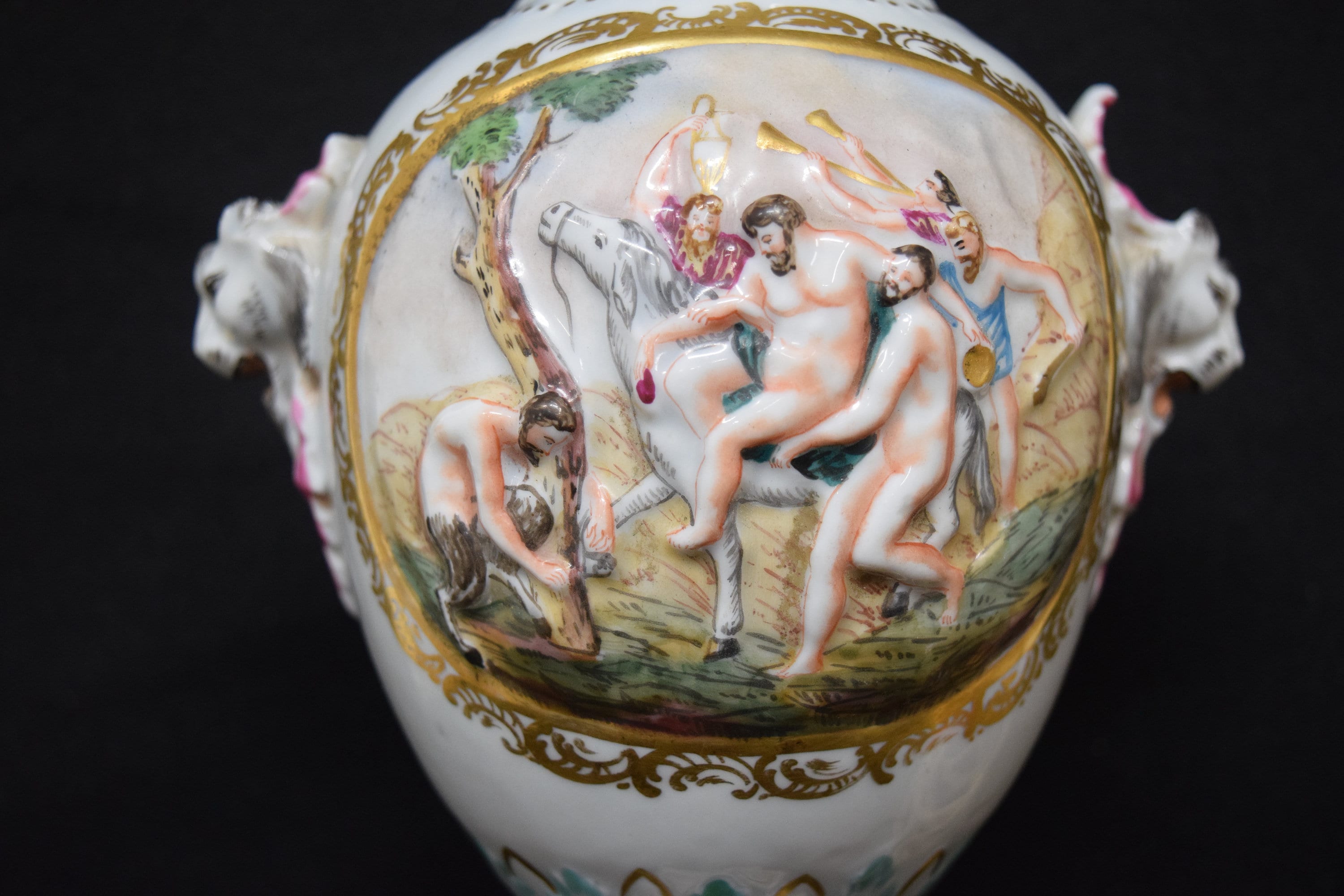 Capodimonte Italian lamp. mid to late1800's Porcelain lamp Italian design. WORKING LAMP!