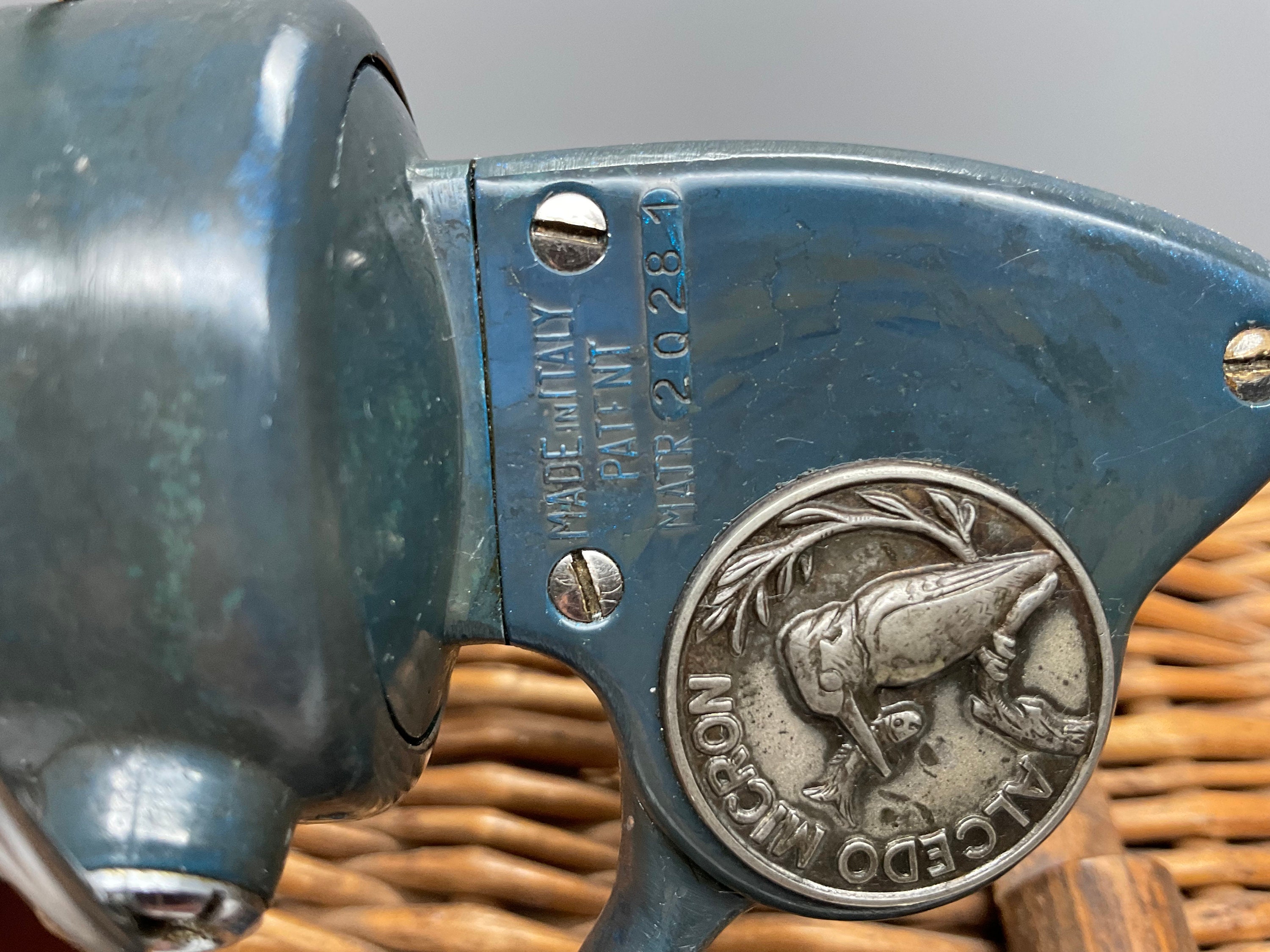 Moulinet De Pêche Vintage ALCEDO MICRON, Modèle Ancien En Bon état