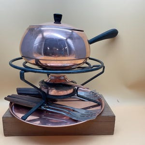 Copper Fondue pot W/Forks Holland Metawa Vintage.  SHIPS FOR FREE