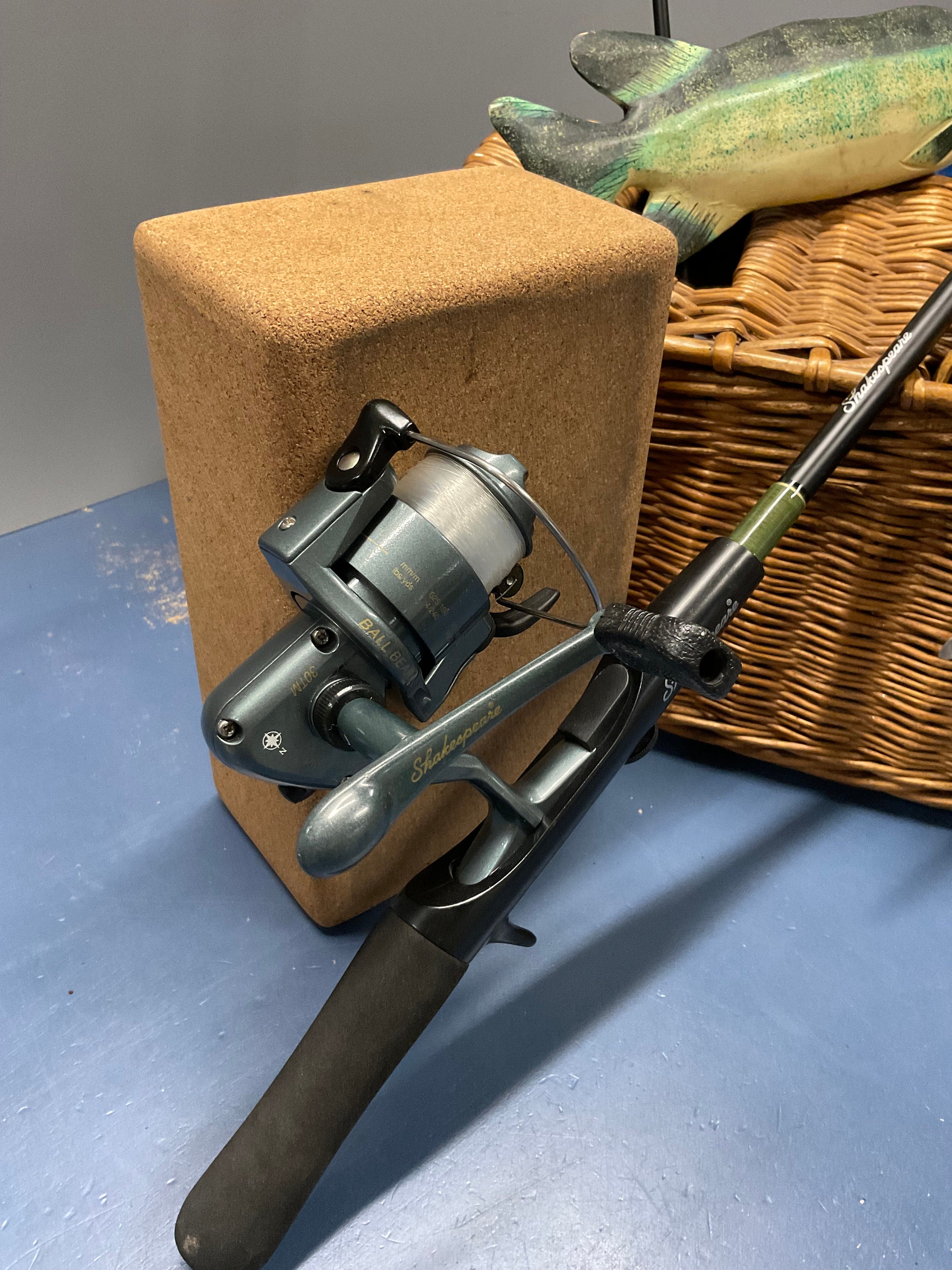 Shakespear 30 TM Excursion Spinning Reel. Excellent -  Hong Kong