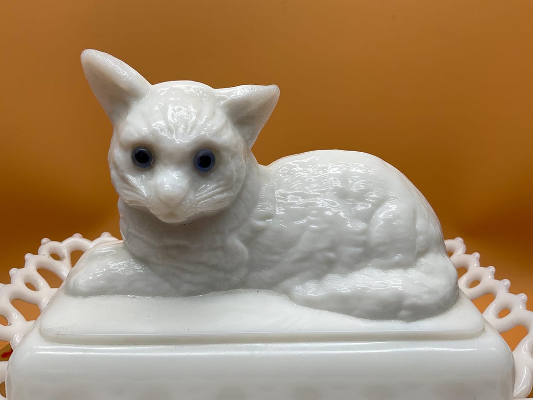 Vintage Westmoreland Milk Glass Candy Dish: Blue-eyed Cat, Dancing