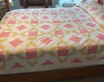 Vintage patchwork quilt 86 X 70 early late 1940's to 50's handmade excellent condition.