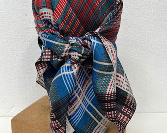 Paris designer Paul Poiret scarf, Vintage, geometric design. Mint condition.