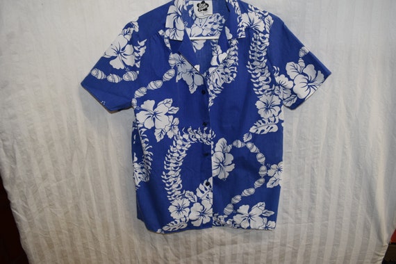 Hilo Hattie Hawaiian shirt ladies - image 4
