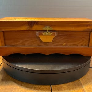 Vintage handmade Jewelry box. Cedar, scalloped design cedar chest, treasure chest. FREE SHIPPING.