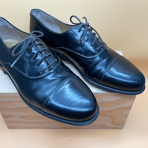 Men&#39;s Vero Cuoio Italian Hand-crafted leather shoes size 9 INCLUDES new shoe trees