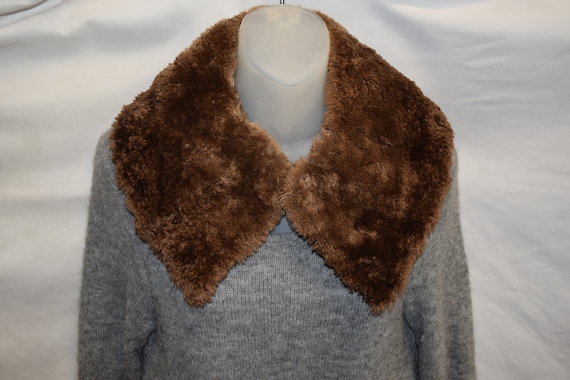 fur collar, soft brown by Ed Hamilton FURS - image 1