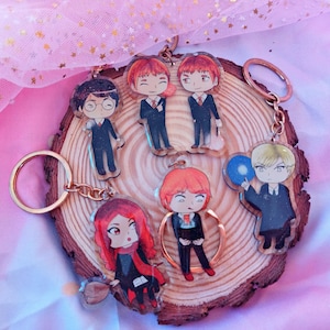 Magic World keychain - fantasy world fantastic keychain - Videogame - Geek -