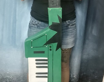 FNAF Roxanne Wolf Keytar