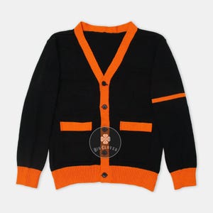 Handgefertigte Unisex Jacquard Gestrickte Schwarz und Orange Strickjacke Schule College Cheerleader Abschlussfeier Gestickte Brief Griechische Leere Pullover