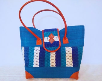 Elegant women's handbag in woven straw - Original creation of authentic African craftsmanship - Gift idea - Boho chic theme