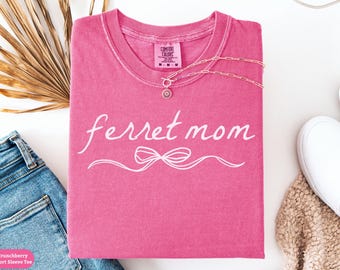 Comfort Colors® Ferret Mom Shirt, Ferret Mom Sweatshirt Gift, Ferret Owner Crewneck Sweater, Ferret Lover Gift, Pet Ferret Tee Gift for Her