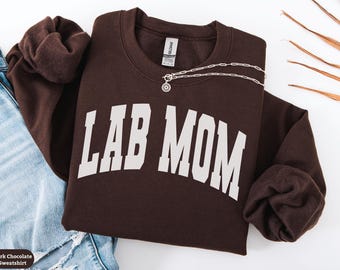 Lab Mom Sweatshirt Gift, Labrador Dog Mom Shirt, Labrador Dog Owner Womens Crewneck Sweater, Lab Mama Tee, Labrador Owner Gift for Her