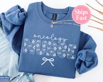 Sudadera de encaje para enfermera oncológica, suéter de cuello redondo con lazo para enfermera oncológica, camisa para enfermera oncológica de mujer, regalo de graduación de enfermería oncológica