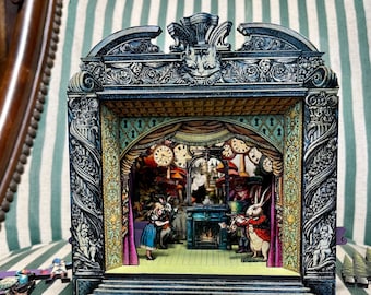 Théâtre miniature Alice au pays des merveilles.