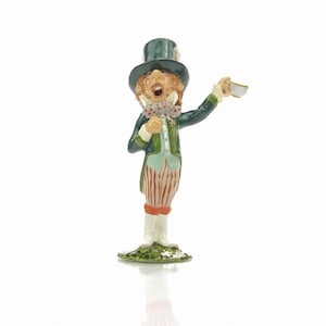 Alice in Wonderland  collectible figurine - THE MAD HATTER