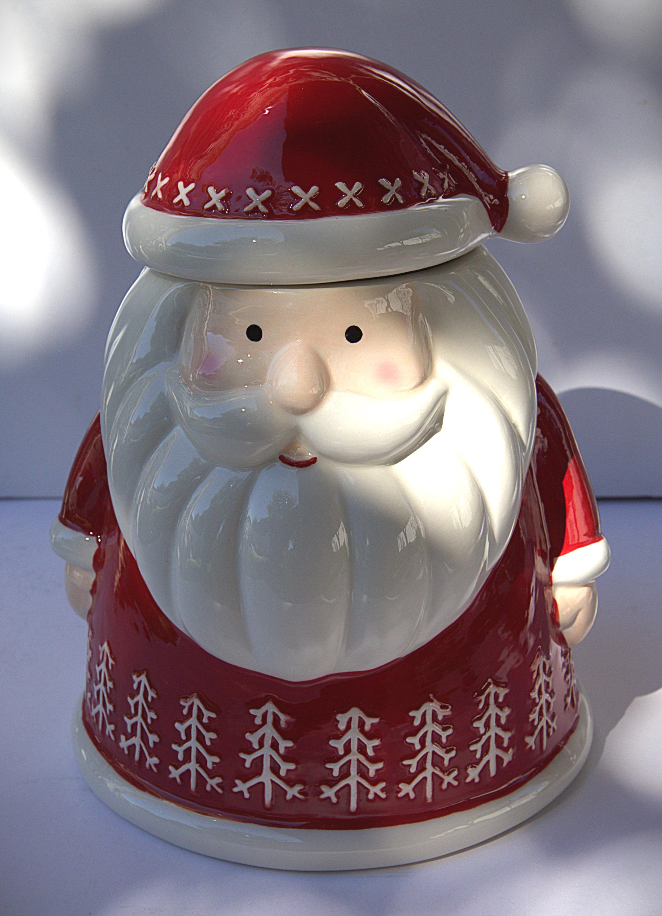 Santa Claus Cookie Jar: Handcrafted Festive Christmas Kitchen Decor