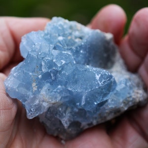 Celestite Geode Cluster: Raw Crystal for Meditation & Energy Healing