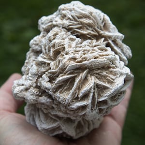 Unique Natural Raw Desert Rose Selenite Cluster | Sand Gypsum Crystal Specimen for Meditation, Healing, Spiritual Decor & Energy Cleansing.