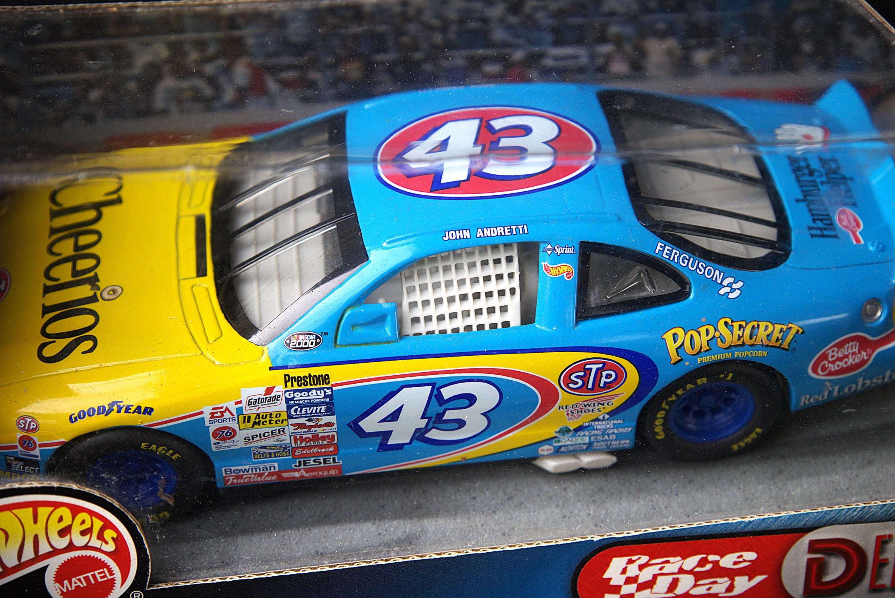Vintage 1999 Hot Wheels NASCAR Replica: John Andretti #27556