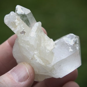 Tibetan Quartz Crystal: Spiritual Healing Gemstone for Meditation