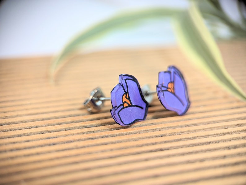 Purple crocus stud earrings flower stud statement earrings for spring March birth month flower birth month gift for teen gift ideas image 3