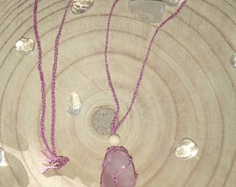 rose quartz necklace rose quartz amulet rose quartz pendant rose macrame pendant quartz macrame gifts for her Rose Quartz Jewelry