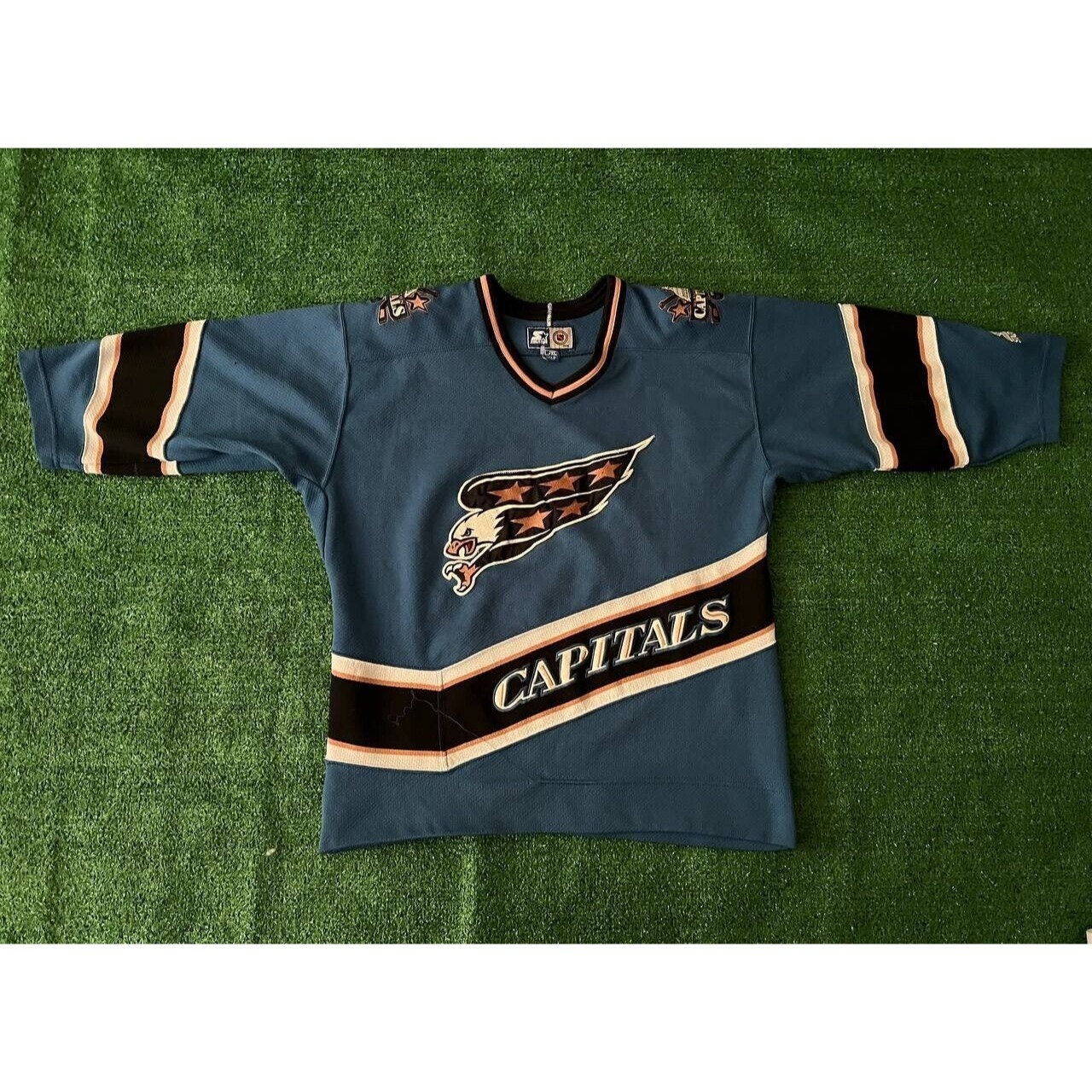 deadmansupplyco Vintage Hockey - Washington Capitals (White Capitals Wordmark) Long Sleeve T-Shirt