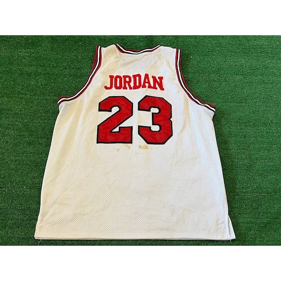 Mitchell and Ness Chicago Bulls White Practice Day Jersey, White, 100% Cotton Ring SPUN, Size 2XL, Rally House