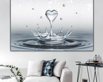 Cuadro decorativo en lienzo con forma de gota de corazón: decoración moderna para la pared del baño.