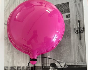 Escultura de globo de helio fucsia, globo de cerámica rosa magenta hecho a mano, decoración de pared, arte de pared para guardería, decoración de habitación de niña, cerámica de bellas artes.