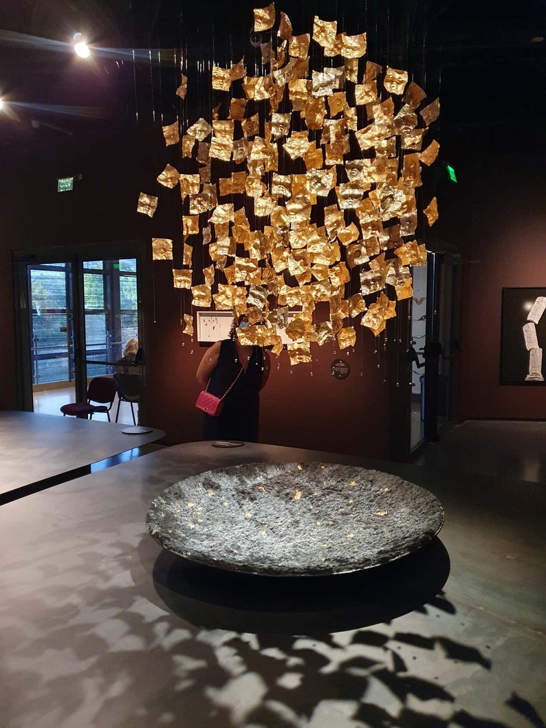 Modern konst, unik skulptur av guldöron, biennalkonst, inredningsarkitekt, Dana Bloom originalkonst, anländer inramad bild 1