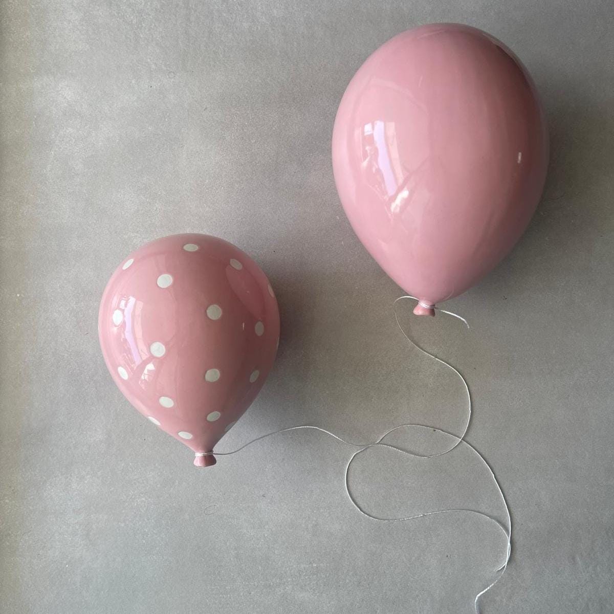 Set of 2 Ballet Pink Ceramic Balloons, Big and small Wall Art Sculpture, Playful Wall Art Hanging, Creative Home Decor, Pottery Gifts