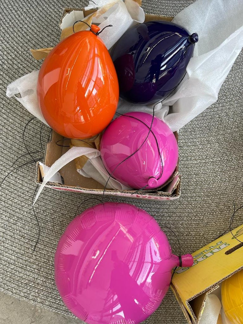 Högblank väggdekor, Färgglad väggkonst, Orange keramisk ballong, Lyxig väggkonst, Orange väggkonst, Lekfull barnrumsdekor, Väggdekoration bild 4